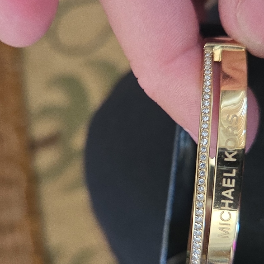 Michael Kors Diamond Engraved Bracelet - Picture 2 of 6